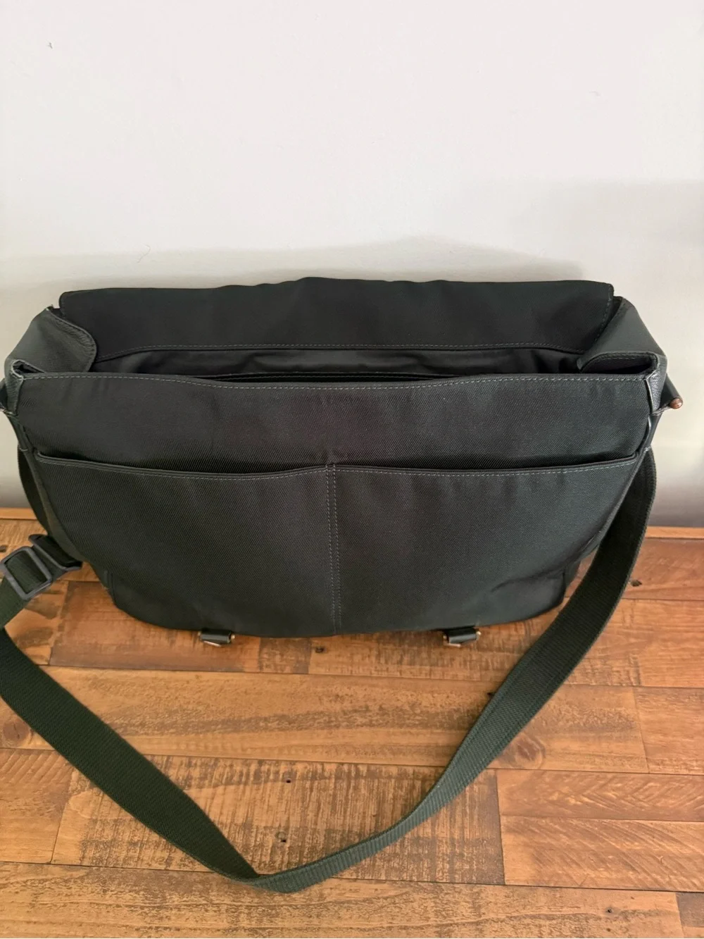 Louis Vuitton Dark Green Taiga  Leather Messenger Bag with Brass Hardware